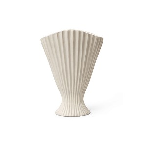 Fountain Vase  Off-White